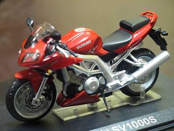 Afbeelding van Suzuki SV1000S 1:24