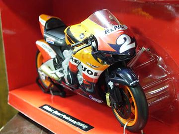 Afbeelding van Dani Pedrosa Honda RC212V 2008 1:12 43333