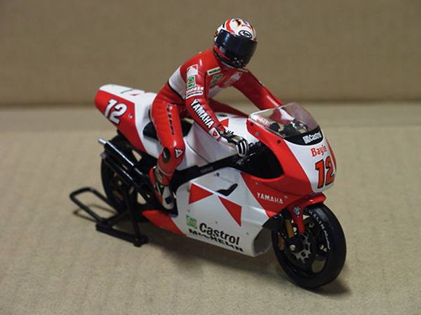 Picture of Jean Michel Bayle Yamaha YZR500 1:24