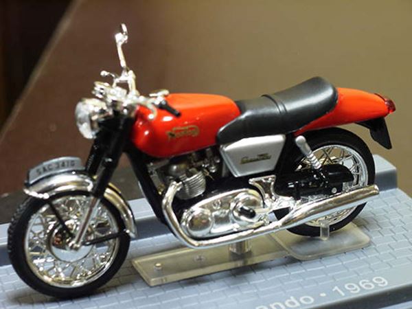 Picture of Norton Commando 1969 1:24