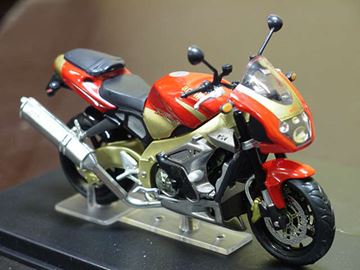 Afbeelding van Aprilia Tuono Fighter 1000 1:24