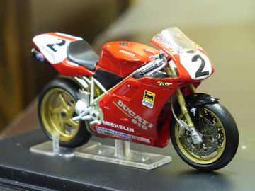 Afbeelding van Carl Fogarty Ducati 916 1994 1:24