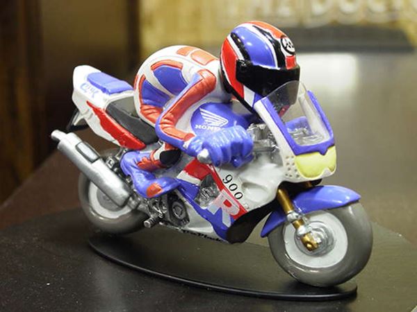 Picture of Joe Bar Charly Mande Honda CBR900RR F 1:18 jb32 los