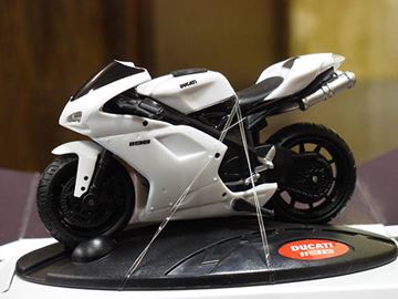 Afbeelding van Ducati 1198 1:24