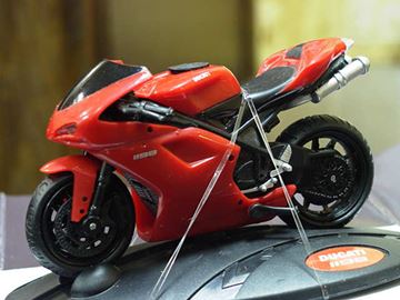 Afbeelding van Ducati 1198 1:24