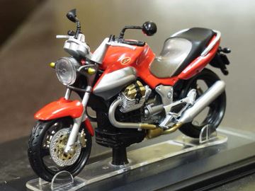 Afbeelding van Moto Guzzi Breva V1100 ie 1:24