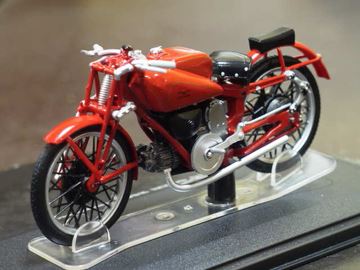 Afbeelding van Moto Guzzi 250 Compressore 1:24
