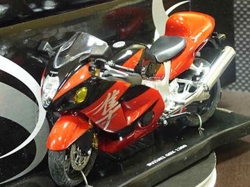 Afbeelding van Suzuki GSX-R1300 Hayabusa blk/red 1:12 600202