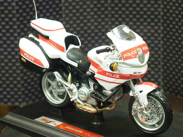 Picture of Ducati Multistrada 1000 ds police politie 1:18 Maisto