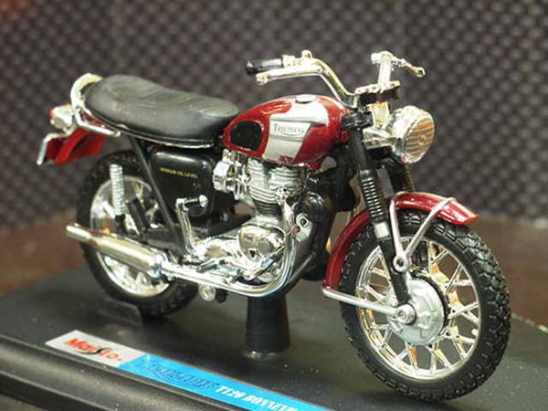 Picture of Triumph T120 Bonneville 1:18