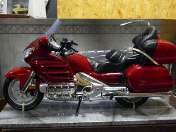 Afbeelding van Honda GL1800 Goldwing 1:6 76264