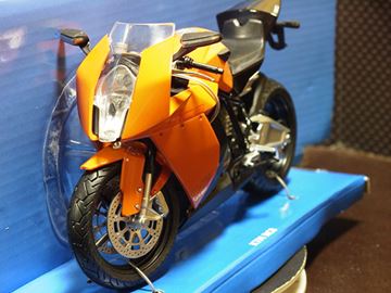 Afbeelding van KTM RC8 1:12 orange 600601