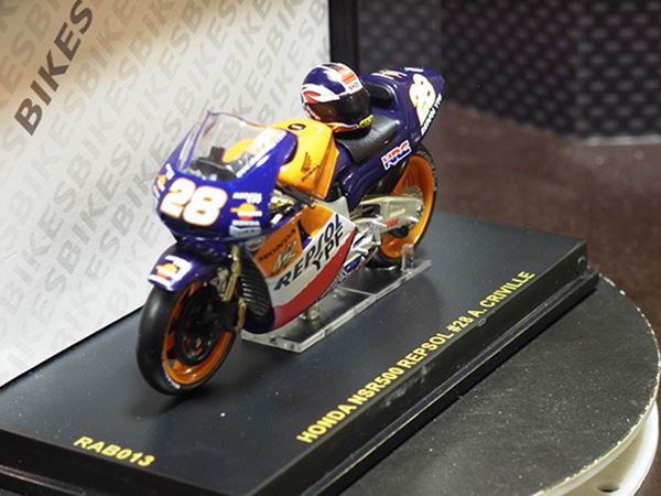 Picture of Alex Criville Honda NSR500 2001 1:24