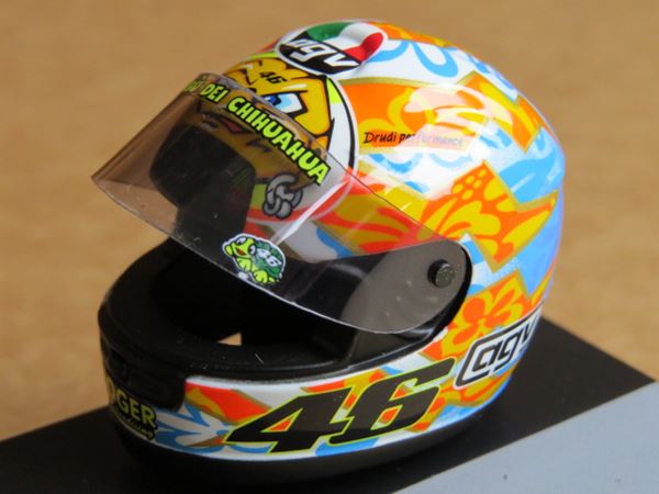 Picture of Valentino Rossi  AGV helmet 2001 Mugello 1:8 397010076