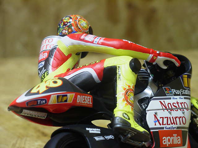 Valentino Rossi figuur riding 2009 Estoril 1:12