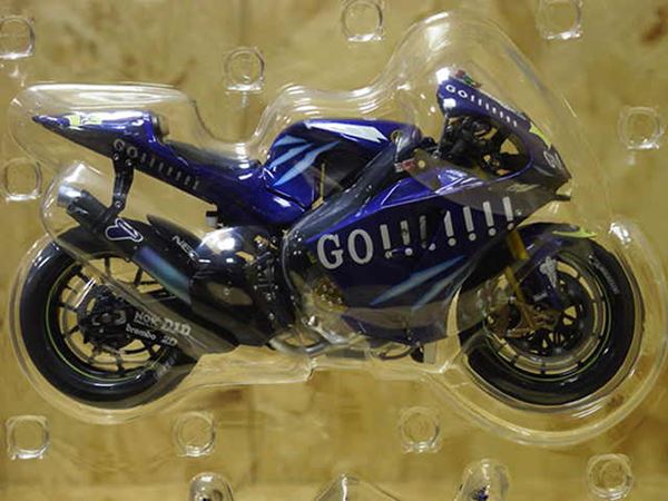 Picture of Norick Abe Yamaha M-1 2004 1:12 Gauloises team 21013