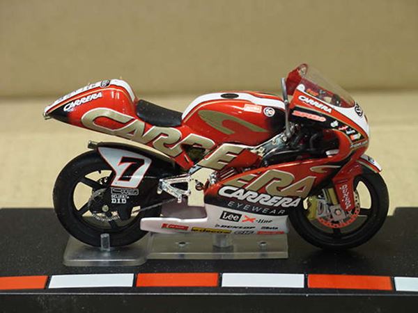 Picture of Randy de Puniet Aprilia RSV250 2004 1:24