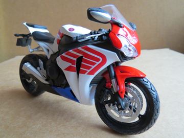 Afbeelding van Honda CBR1000RR Fireblade wing 1:12 600505