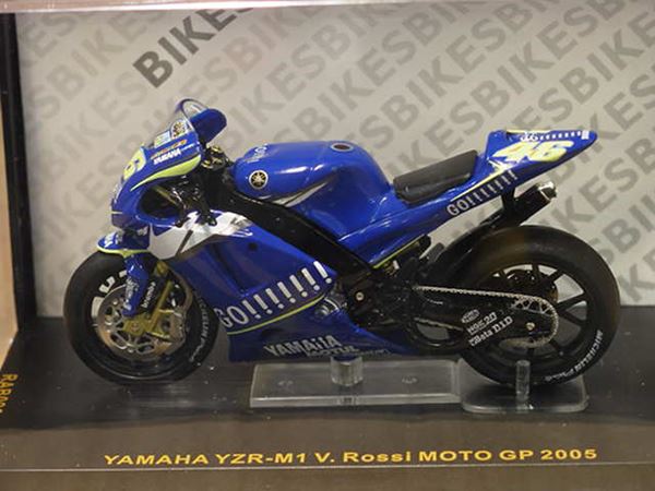 Picture of Valentino Rossi Yamaha YZR-M1 2005 1:24 IXO