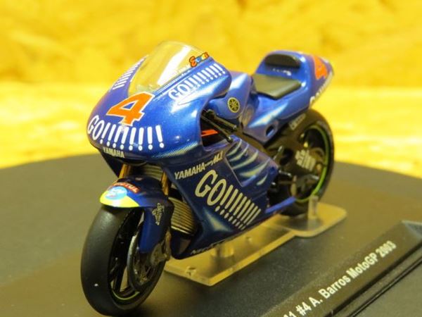 Picture of Alex Barros Yamaha YZR-M1 # 4 MotoGP 2003 1:24