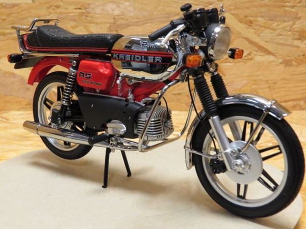 Picture of Kreidler Floret RS-GS  schaal 1:10 45066230 schuco