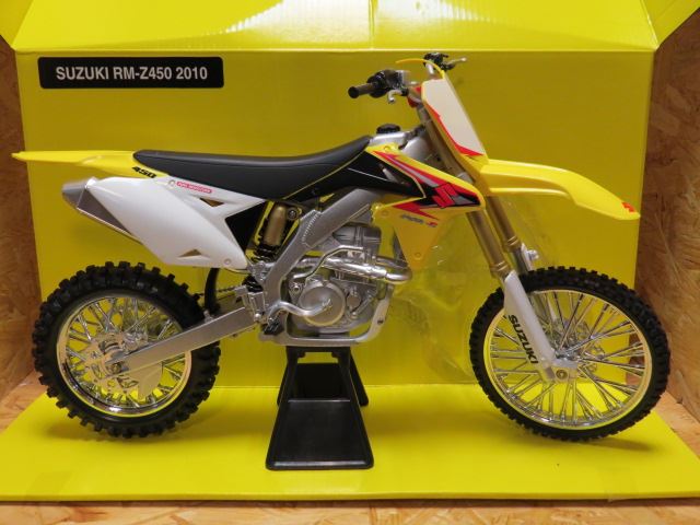 Modellino New Ray 1:12 Suzuki RM-Z450 2014 Giallo &ndash; Edizione Limitata 57643