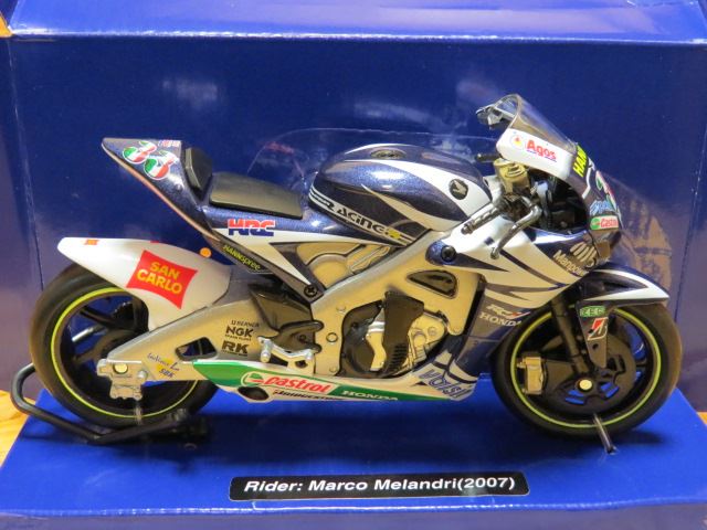 Minichamps 1:12 Moto GP Honda RC212V – Melandri #33, Gresini 2007 (Occasion)