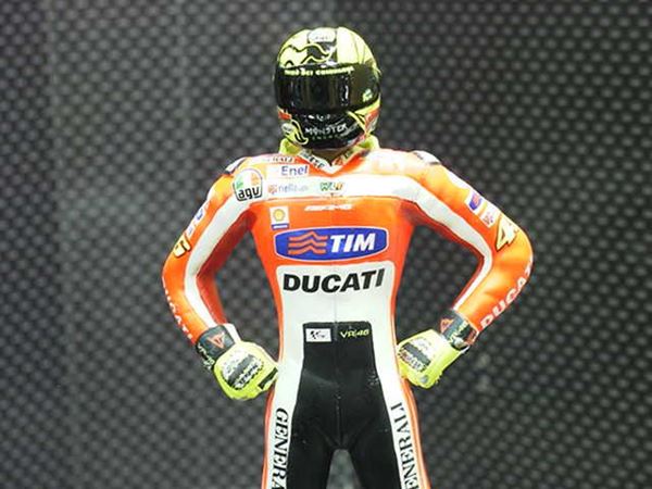Figurine Minichamps 1/12 Valentino Rossi 2011 - Résine Multicolore - Occasion