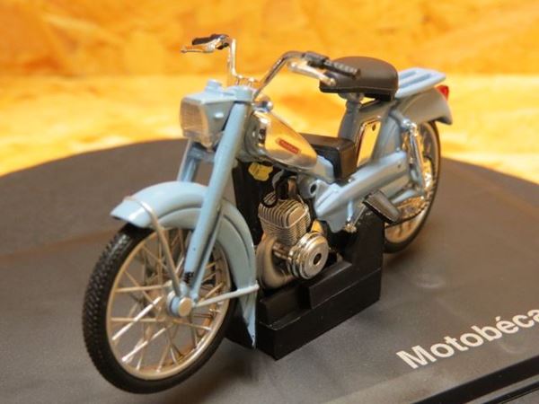 Picture of Motobecane AV88 brommer 1:18