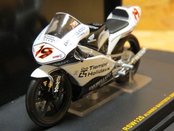 Picture of Alvaro Bautista Honda RSW125 2005 1:24 IXO