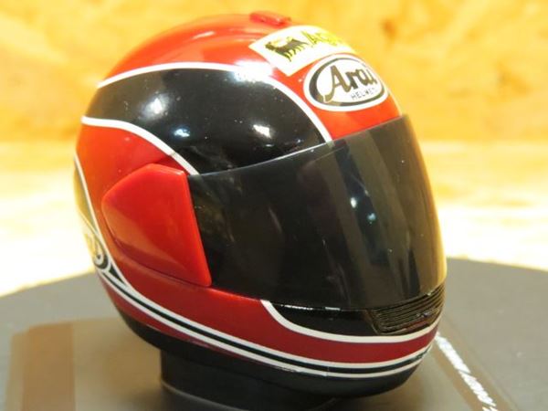 Picture of Randy Mamola Arai helmet 1988 1:5