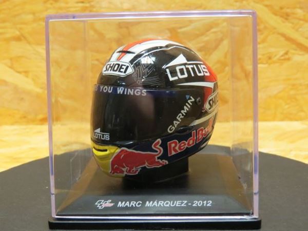 Picture of Marc Marquez Shoei helmet 2012 1:5