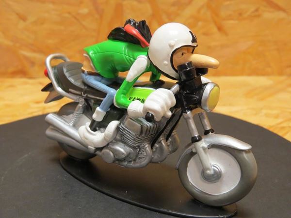 Picture of Joe Bar Jean-Raoul Ducable Kawasaki 750 H2 1:18 JB40