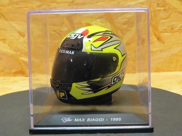 Afbeelding van Max Biaggi AGV helmet 1995 1:5