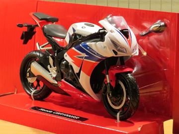 Afbeelding van Honda CBR1000RR Fireblade 1:12 57793