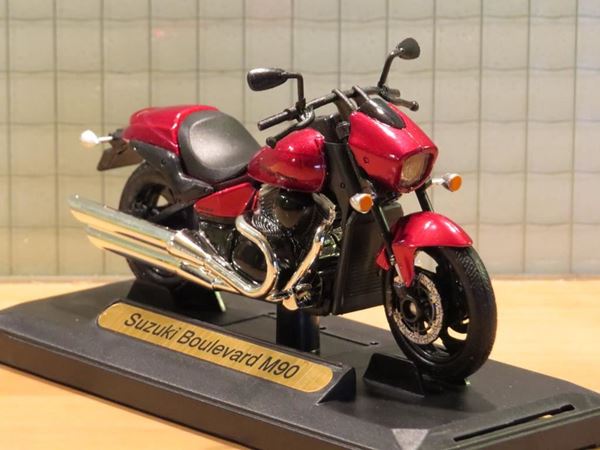 Picture of Suzuki VZ1500 / MZ1500 Intruder M90 1:18 Motormax