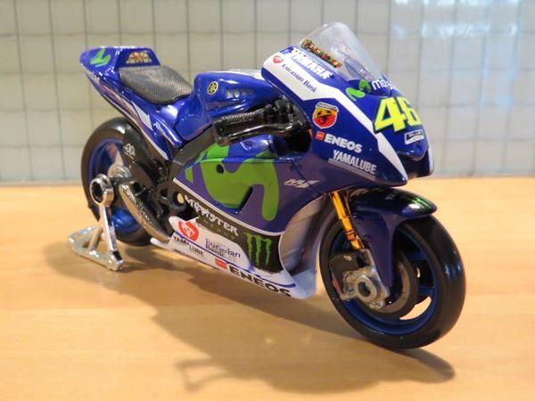 Picture of Valentino Rossi Movistar Yamaha YZR-M1 2016 1:18 31590