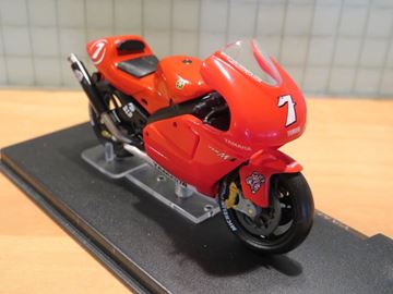 Afbeelding van Carlos Checa Yamaha YZR M1 2002 1:24