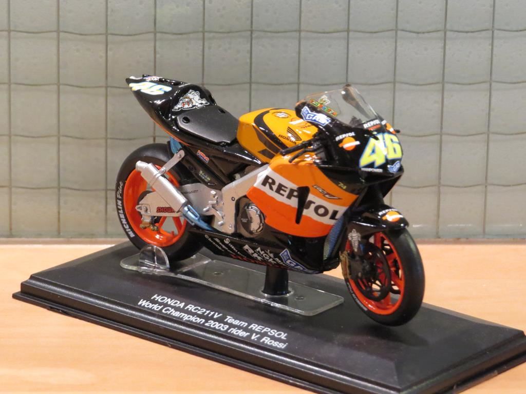 MAQUETTE HELLER REF 80910 Honda Rc211V Rossi 1:12 EUR 55,00 - FR