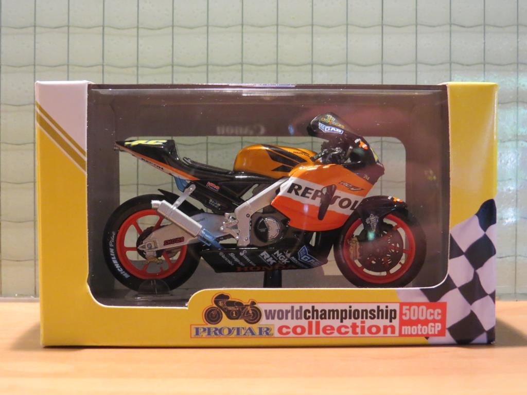 HONDA RC211V Modèle 1/24 - Valentino Rossi Valence 2003 - Par Altaya/IXO - Neuf En Boîte