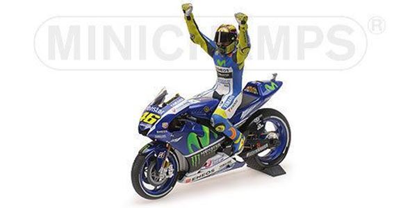 Picture of Valentino Rossi Yamaha YZR-M1 + Figurine winner Silverstone 1:12 122153146