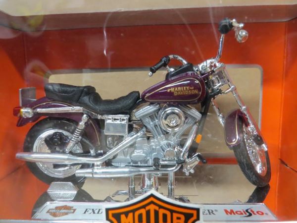 Picture of Harley Davidson FXDL Dyna Low Rider 1:18 (n021)