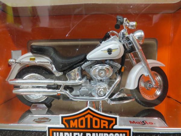 Picture of Harley Davidson 2000 FLSTF Fat Boy (n039)