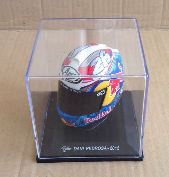 Picture of Dani Pedrosa Arai helmet 2015 1:5