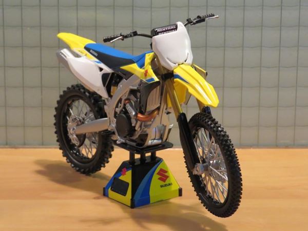 Picture of Suzuki RM-Z 450 1:12 2018