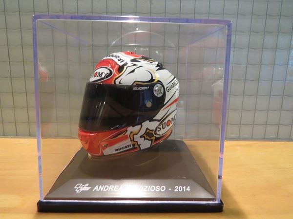 Picture of Andrea Dovizioso Suomy helmet 2014 1:5