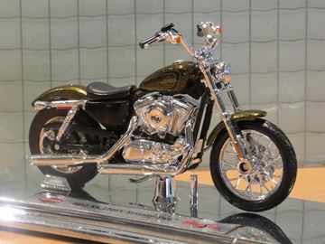 Afbeelding van Harley Davidson XL1200 V Seventy-Two 1:18 (n050)