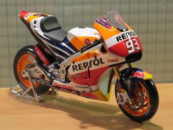 Picture of Marc Marquez Honda RC213V 2017 Repsol MotoGP 1:10 31409