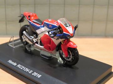 Afbeelding van Honda RC213V street version 1:43 M43027