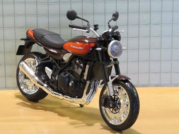 Afbeelding van Kawasaki Z900RS 1:12 brown/red